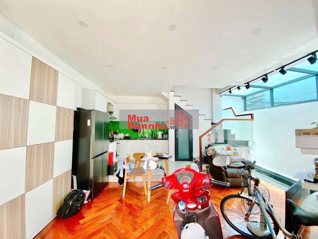 Gấp bán nhà Tân Phú - Ngay Aoen Tân Phú - Hẻm ô tô - Giá 15 tỷ 2