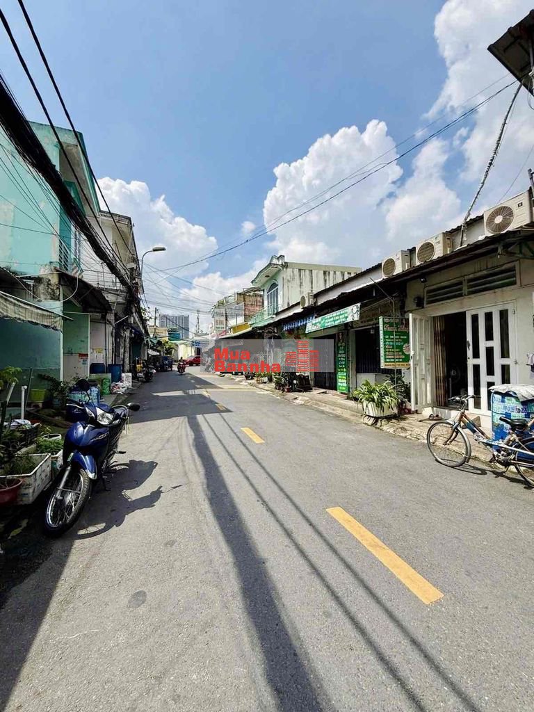 Mặt tiền KINH DOANH 30M2, 2 TẦNG, ĐƯỜNG XE TẢI TRÁNH, Đường số 4 Linh