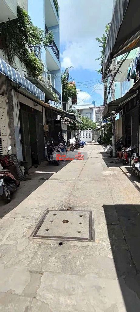 Nhà cần bán gấp