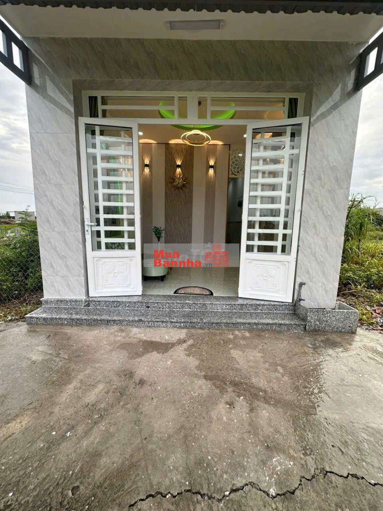 Bán nhà sổ hồng hổ trỡ vay bank