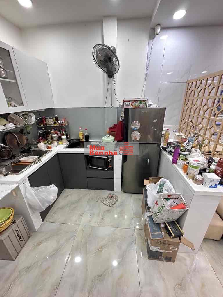 ĐƯỜNG XE HƠI 5M, NHÀ ĐÚC 2 TẦNG, SÁT AEON TÊN LỬA, CHỈ HƠN 4 TỶ