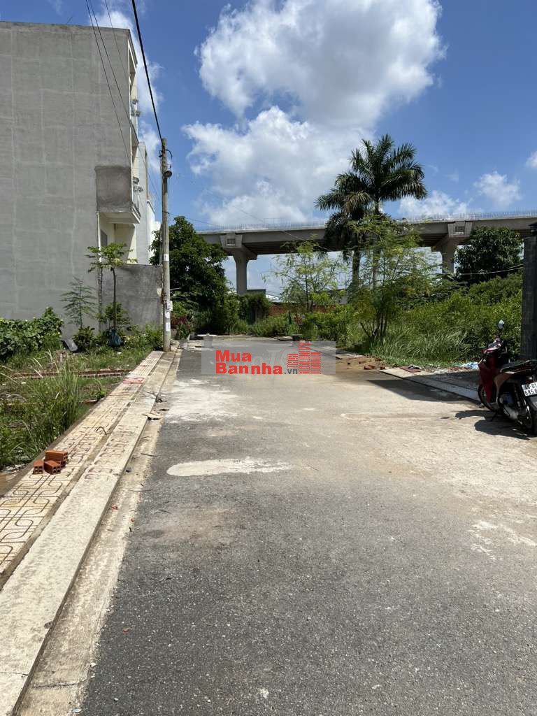 BÁN NHÀ 3 TẦNG MỚI XÂY XE HƠI TỚI CỬA