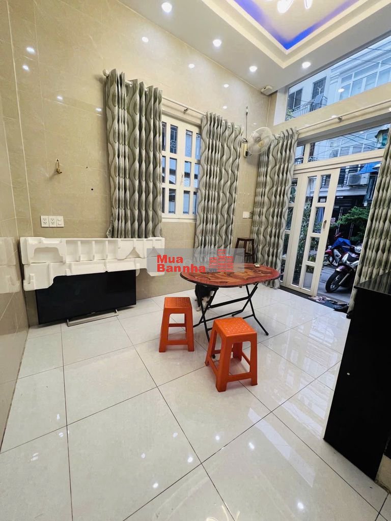 Bán nhà ĐƯỜNG 5M ngay NGÃ TƯ PHAN XÍCH LONG - 4 TẦNG - Giá 6,5 tỷ