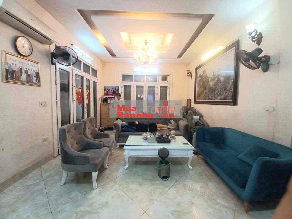 Lô góc Hoàng Mai 100m ra Hồ Đền Lừ, ô tô đỗ cổng, dân xây SĐCC 48m2