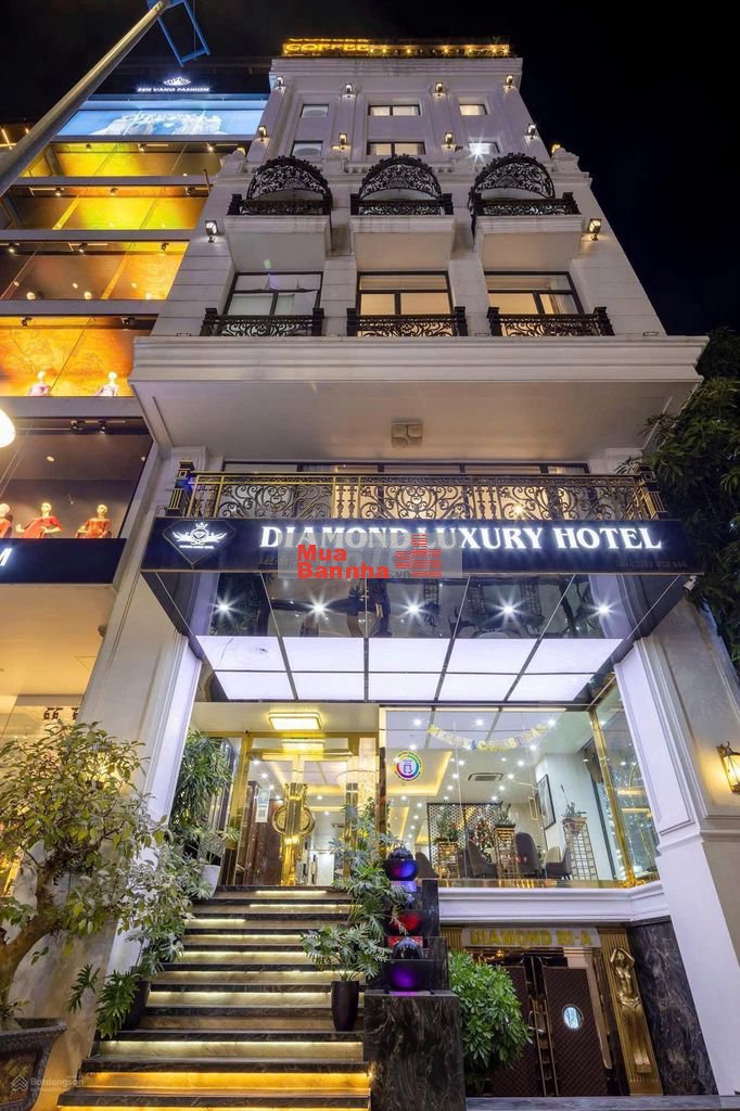 CHÍNH CHỦ BÁN KHÁCH SẠN 2 MẶT TIỀN VỊ TRÍ ĐẮC ĐỊA BẬC NHẤT HẠ LONG