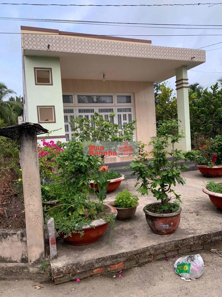 Nhà hẻm gần chợ Giồng Trôm, Bến Tre 210mv tc 100%