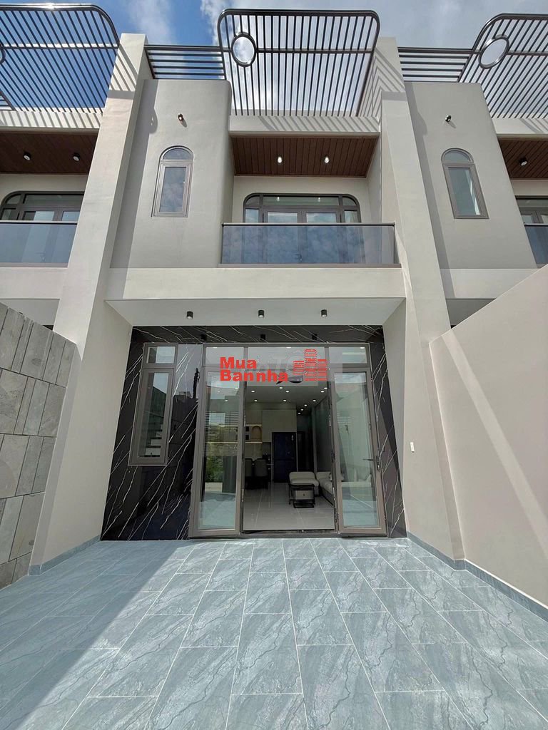 Thường xuyên đi công tác xa cần bán lại căn nhà Gần Cây Xăng Đức Hưng