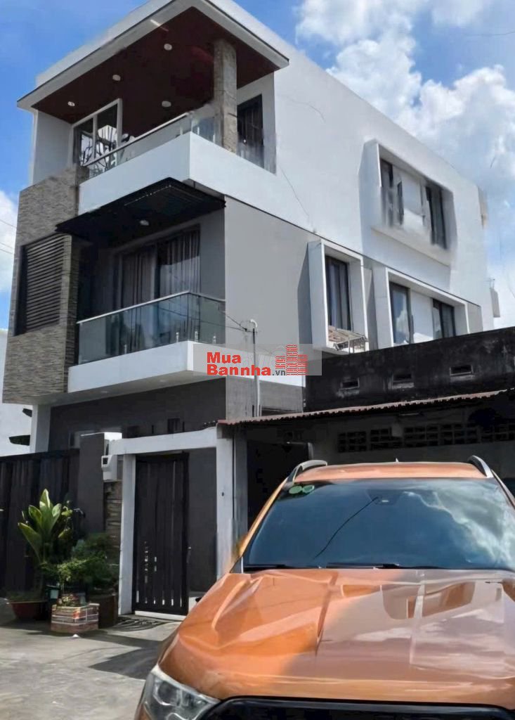 bán nhà 130m2 Biệt thự 1 trệt 3L đường oto Tam Phú Thủ đức 8 tỷ 450