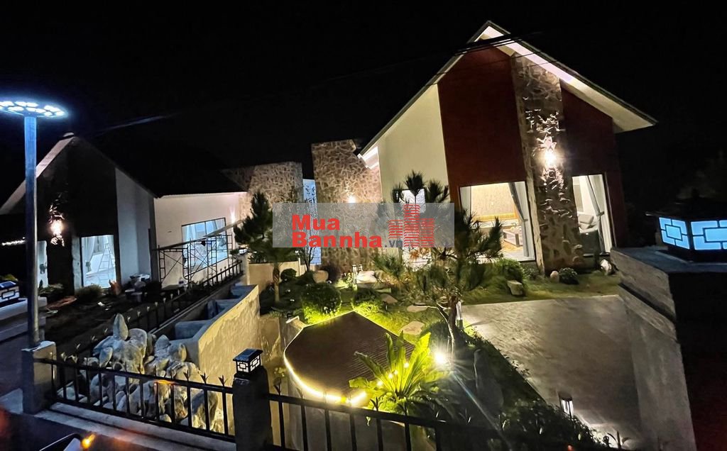 Villge ven Đà Lạt 375m² 300m thổ cư full nội thất gần trung tâm xã