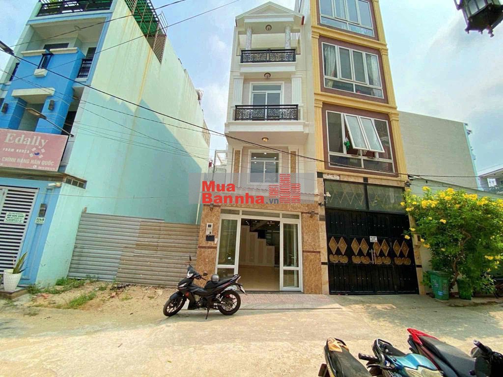 BÁN GẤP NHÀ 3 TẦNG NGAY CHỢ ĐẦU MỐI THỦ ĐỨC, NHÀ MỚI CHƯA Ở, SỔ RIÊNG