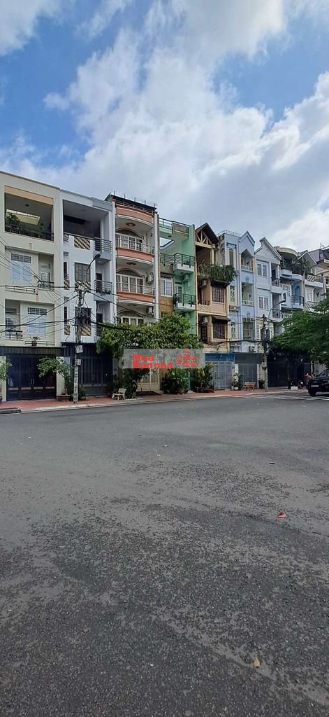 Gấn Bán Nhà 5 Tầng Khu Vip Tạ Quang Bửu Q8