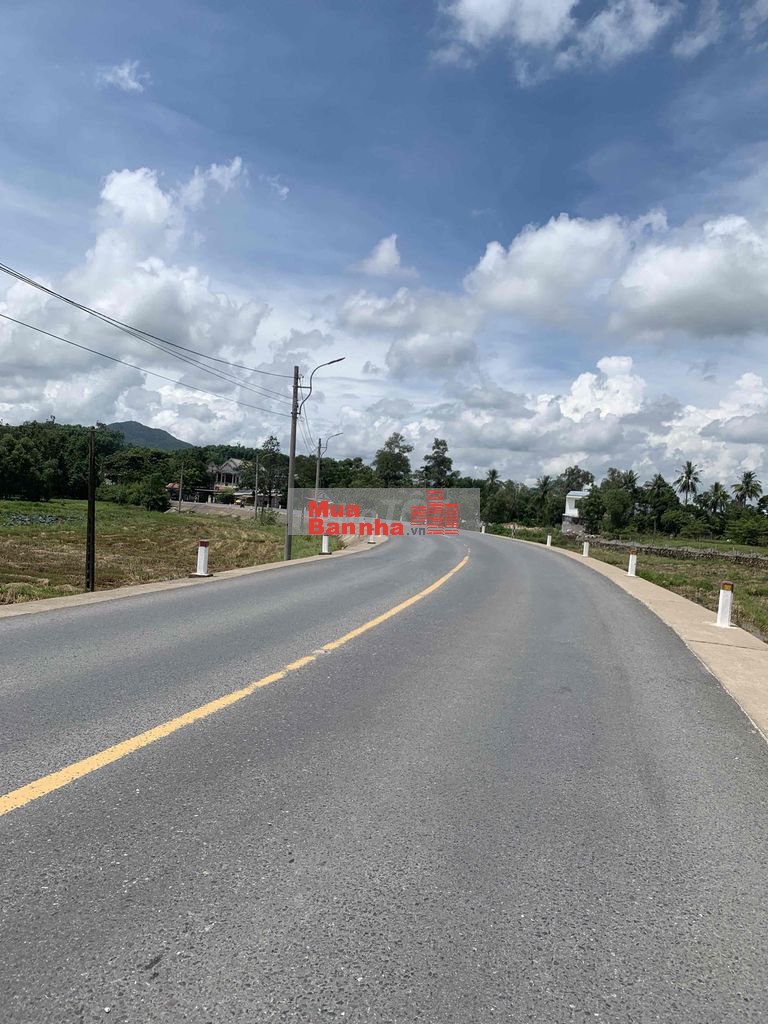 Bán nhà c4 mới sửa