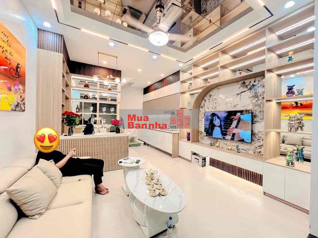 Láng Hạ 38m2, gần phố, ngõ thông ba gác phi ầm ầm, nhà mới, full đồ