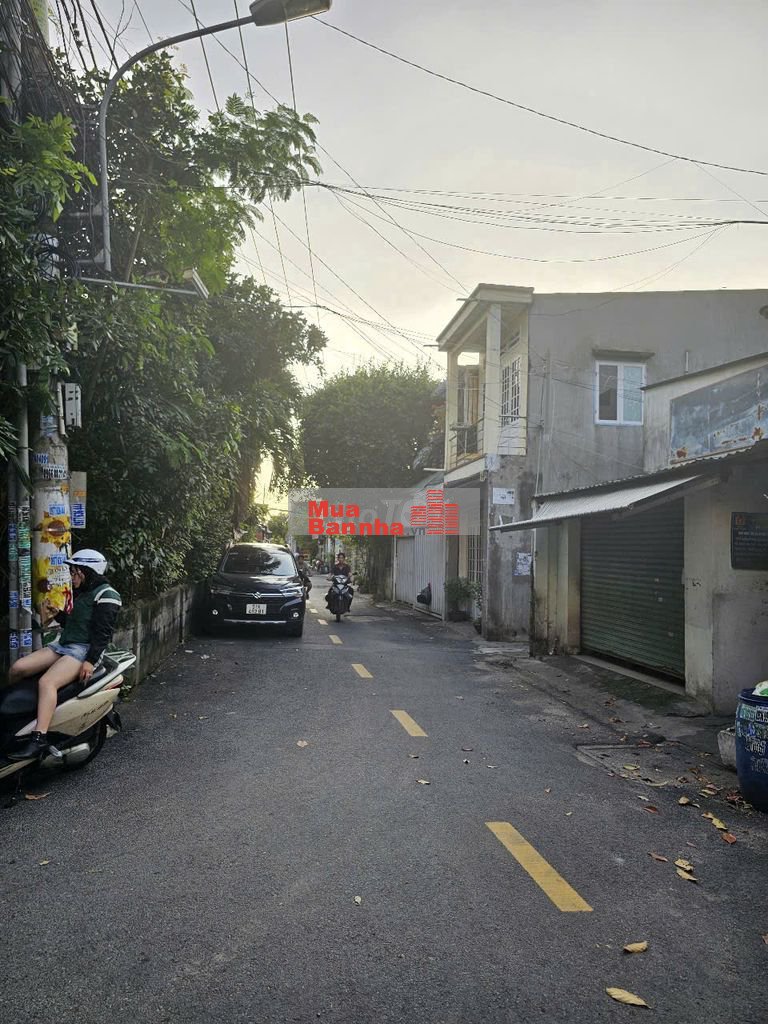 Bán căn góc hẻm ô tô đậu. 1 Lầu. Giá 2ty660