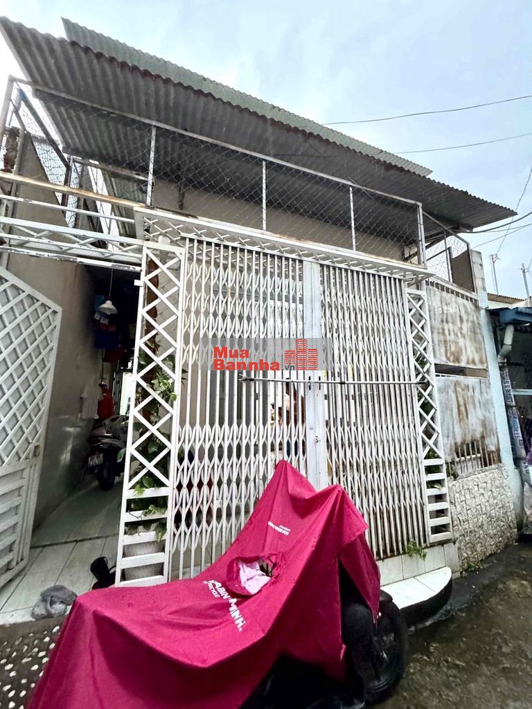 Bán. nà 1 trệt 1 lửng ngay toà nhà chung cư , phường Tân Vạn củ