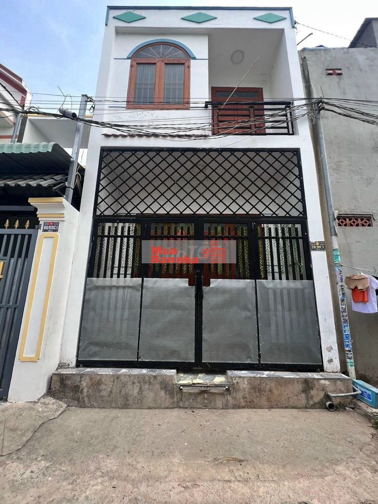 Chính chủ bán nhà riêng 82m2 giá 2tỷ150 đường Tân Xuân gần chợ Hóc Môn