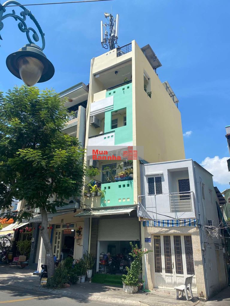 C.chủ Bán nhà 4x11 nở hậu L 5m mặt tiền kênh Lò Gốm gần cầu H.Giang