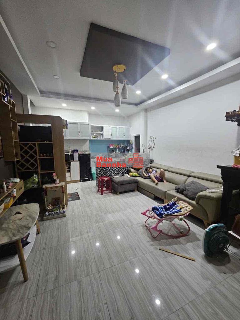 Bán nhà chính chủ hẻm xe hơi Âu Dương Lân Quận 8, 94m2, 3 tầng, KQH.