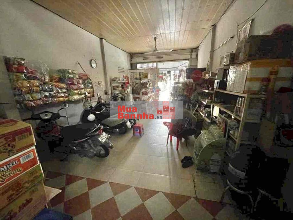 Bán nhà diện tích khủng 150m2 gần chợ ẩm thực 200 Xóm Chiếu