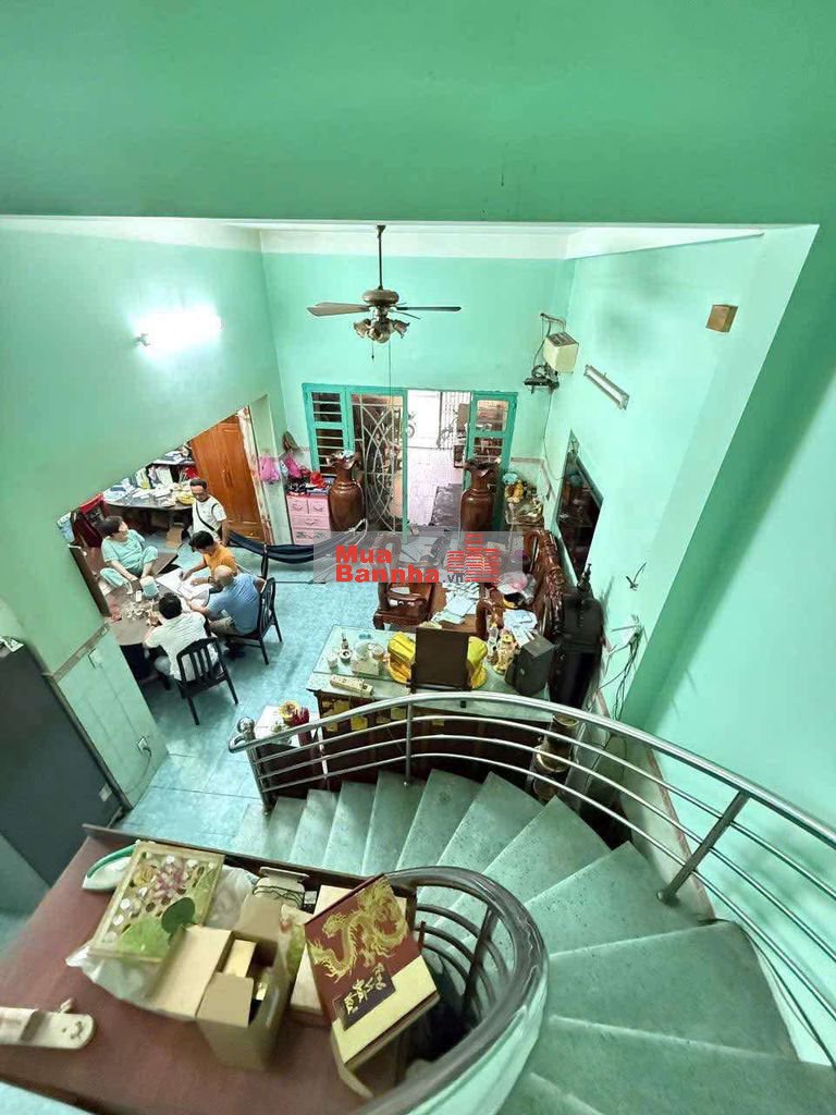 BÁN NHÀ 10x18m_ LÔ GÓC 2 MẶT TIỀN NHỰA 6M GẦN CHỢ TÂN HƯƠNG, TÂN PHÚ