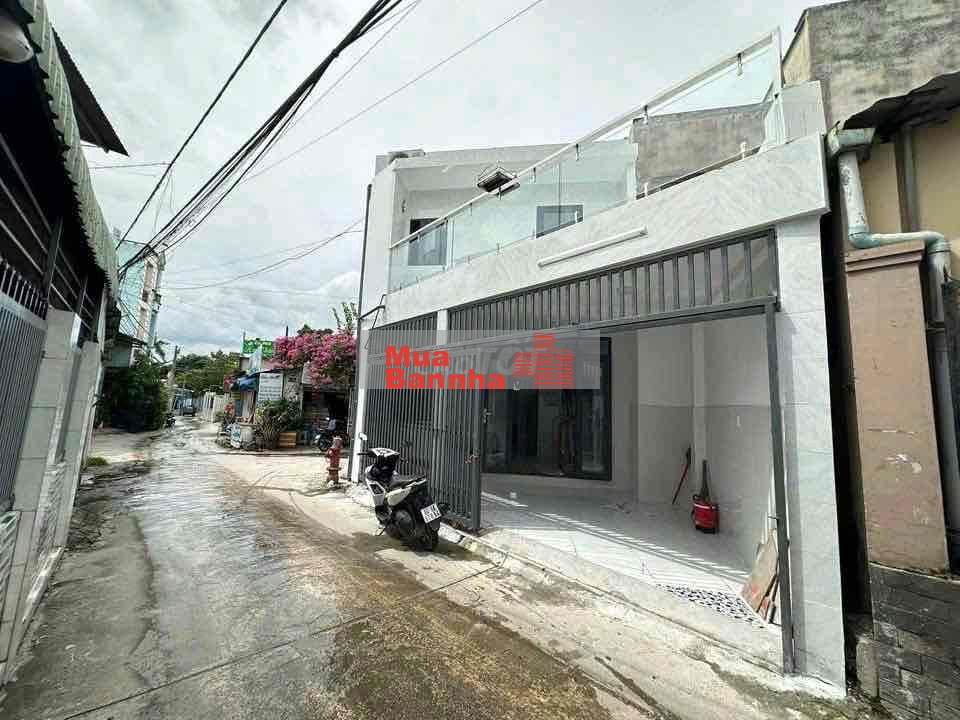 Bán nhà 1 trệt 1 lầu p.Bửu Hoà đường ô tô giá 2 tỷ 350
