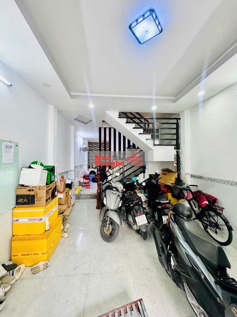 Bán nhà 2 tầng kiên cố 46m2 - Khu vip khu CC Thuỷ Lợi ngay Pear Plaza