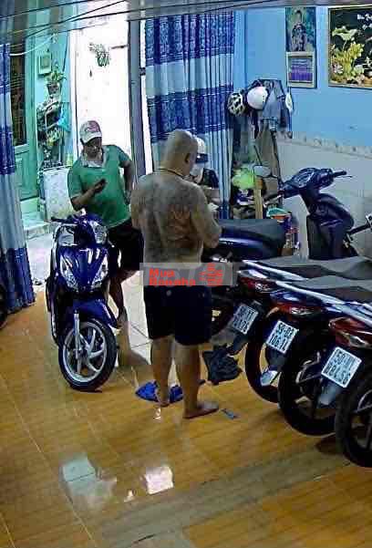 Nhà Hẻm đường Tân Kì Tân Quý, quận Tân Phú, sổ hồng riêng.