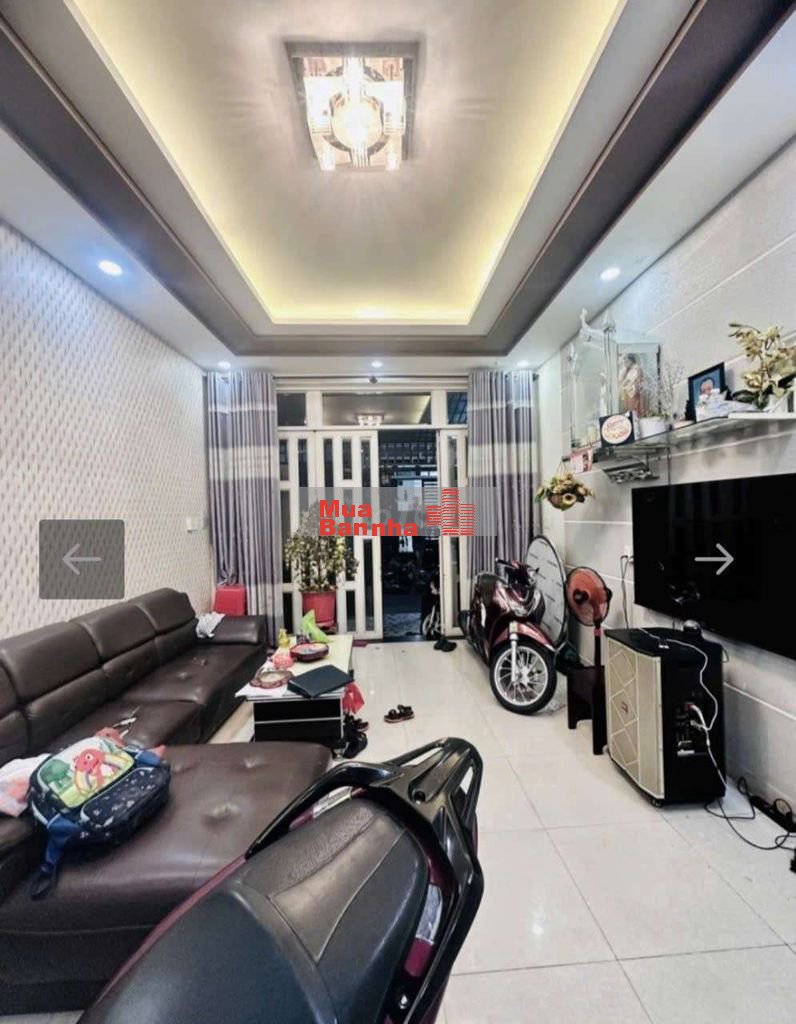 Bán Căn Nhà Đường Huỳnh Văn Nghệ 4,5×21 nhà 3 tầng, hxh,shr.