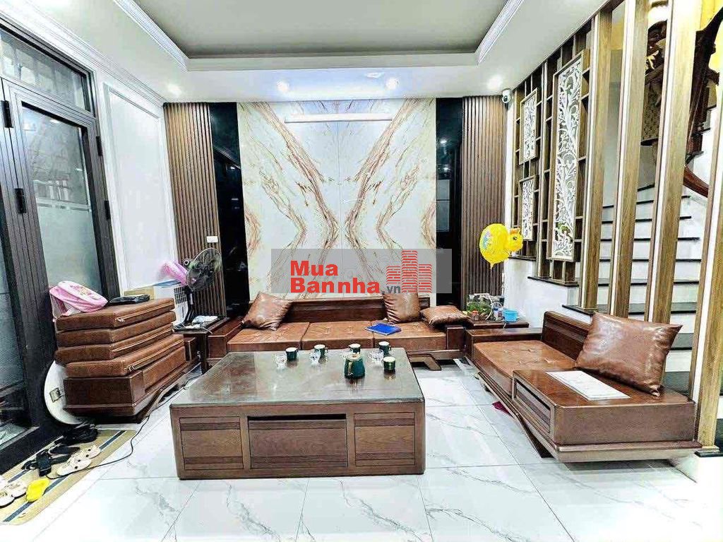 Ô tô đỗ cửa! Phố Minh Khai, ngõ thông kinh doanh, full nội thất, 38m2