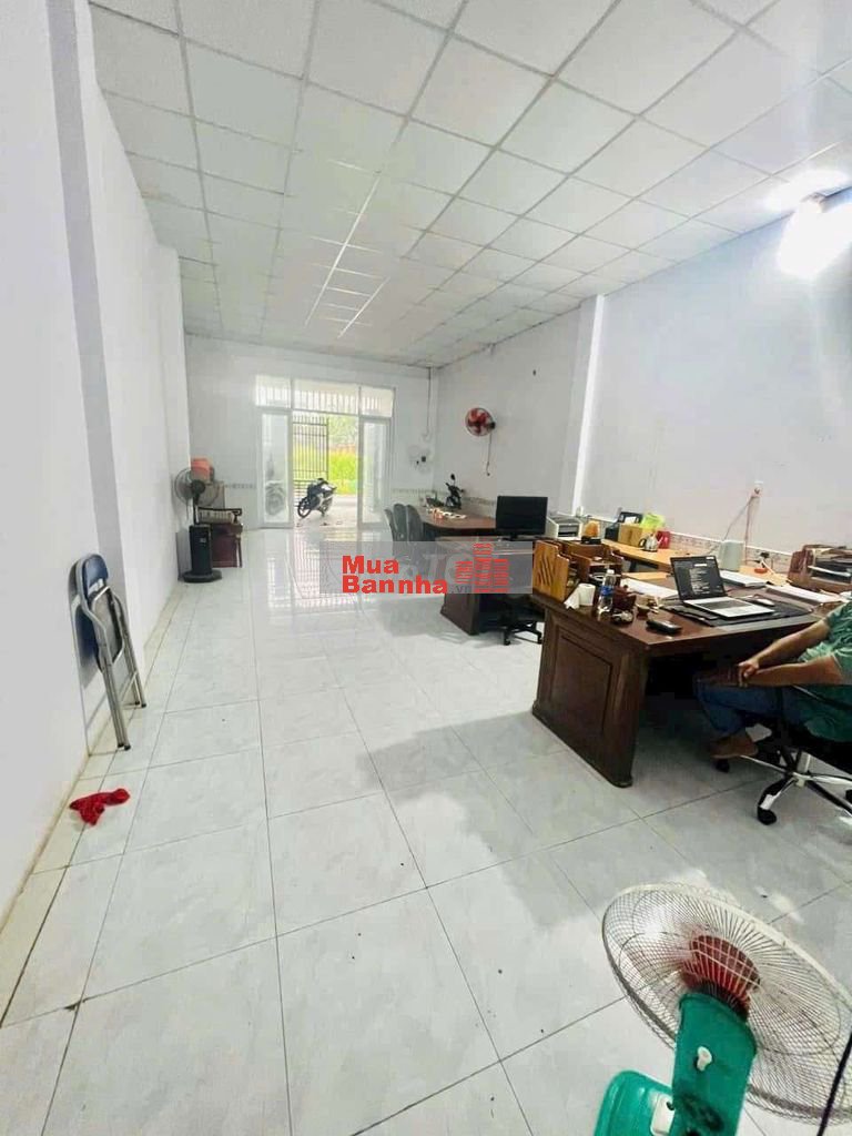 Bán nhà kinh doanh nhỏ, gần tiểu học Hà Huy Giáp, Trảng Dài, Biên Hòa