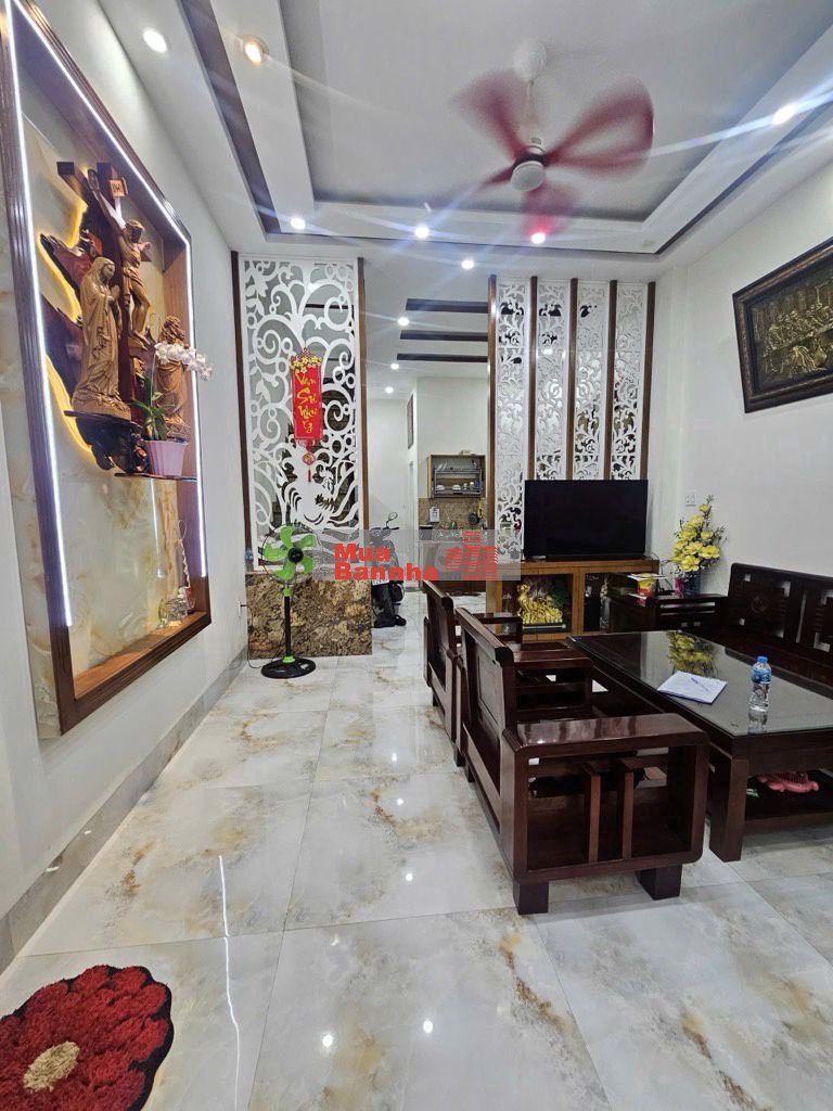 Bán Nhà Tân Bình HXH Đồng Đen, Khu Bàu Cát 43m2 - Chỉ Có 6.3 tỷ TL