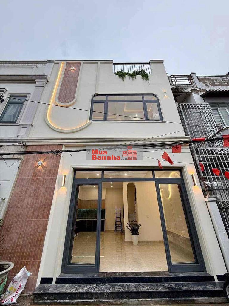 NHÀ LẦU ĐẸP CÓ SÂN THƯỢNG GẦN ĐH Y DƯỢC CẦN THƠ