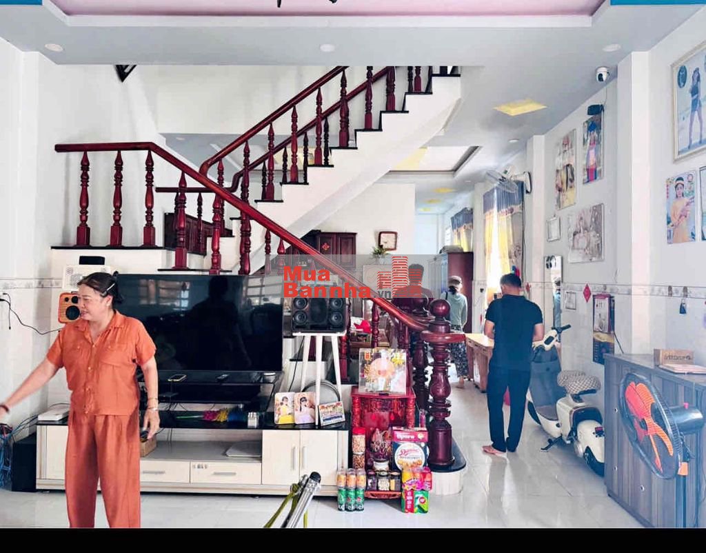 Kẹt tiền cần ra đi nhà xinh 75m2 tại Xuân Thới Đông, Trần Văn Mười