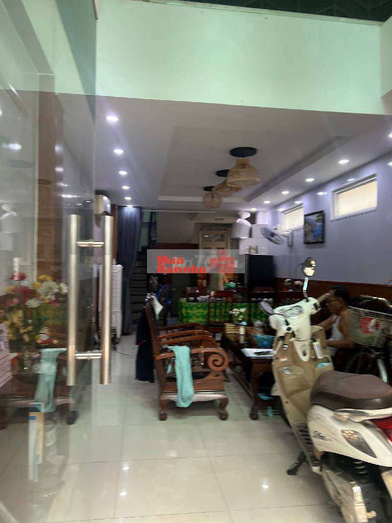 BÁN NHÀ- HẬU GIANG- HXH -3 TẦNG - LÔ GÓC THOÁNG - DT: 40M - 4 TỶ XÍU