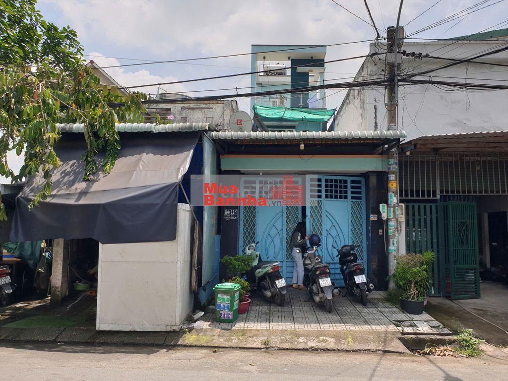 Nhà 2 lầu DT 4m*38m, mặt tiền 12m kinh doanh, gần chợ Xuân Thới Thượng