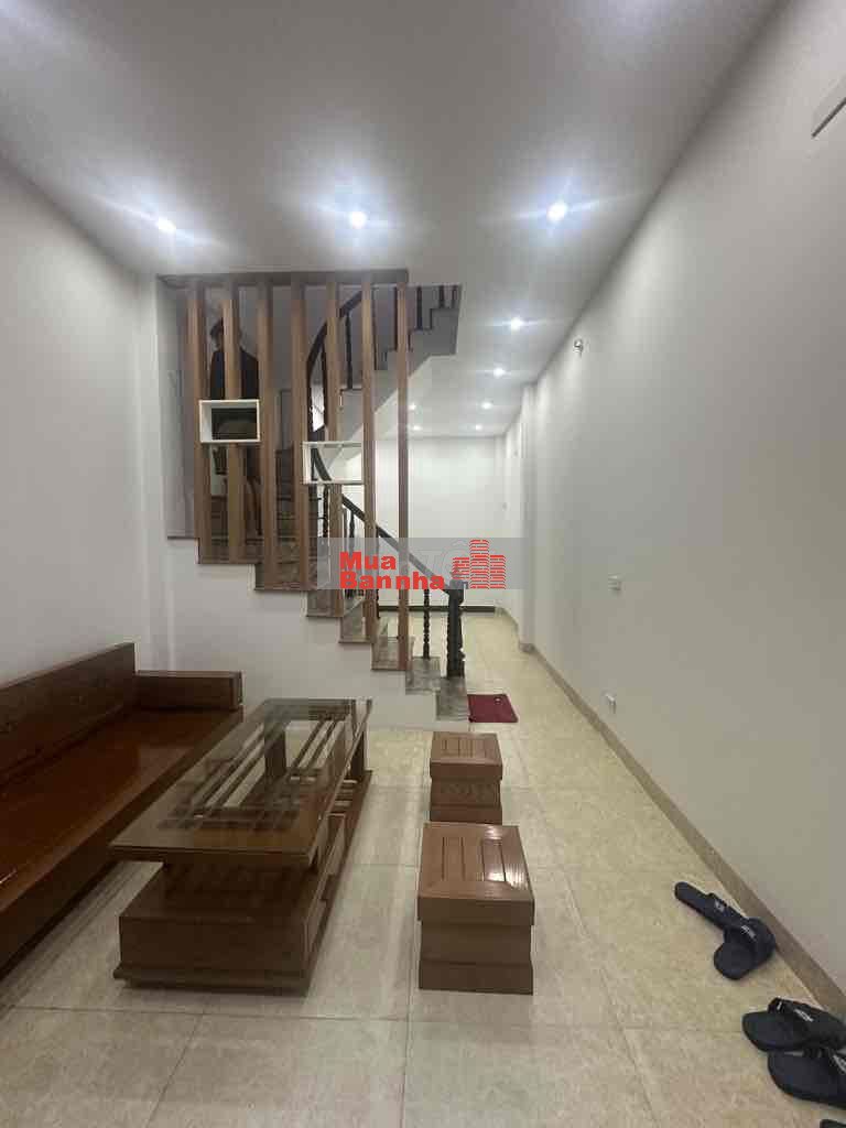 NHÀ ĐẸP ĐỊNH CÔNG - 31M2 - 3 TẦNG - LÔ GÓC - 100M OTO TRÁNH