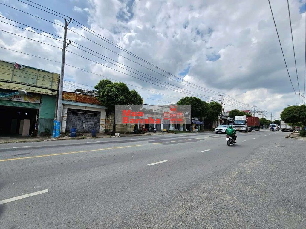 Nhà mặt tiền kinh doanh gần Ngã Tư Bình Thung phường Bình An Tp Dĩ An