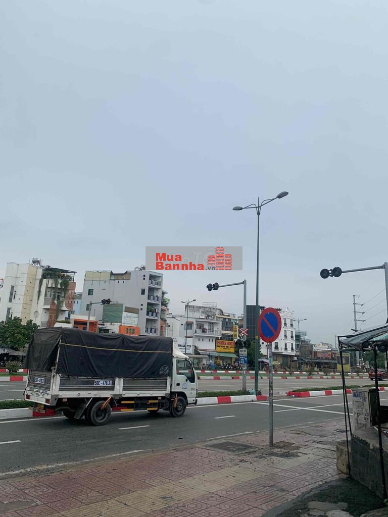 CHỦ NGỘP CẦN BÁN GẤP NHÀ HXT PHẠM VĂN ĐỒNG, GẦN SÂN BAY TSN, GÒ VẤP