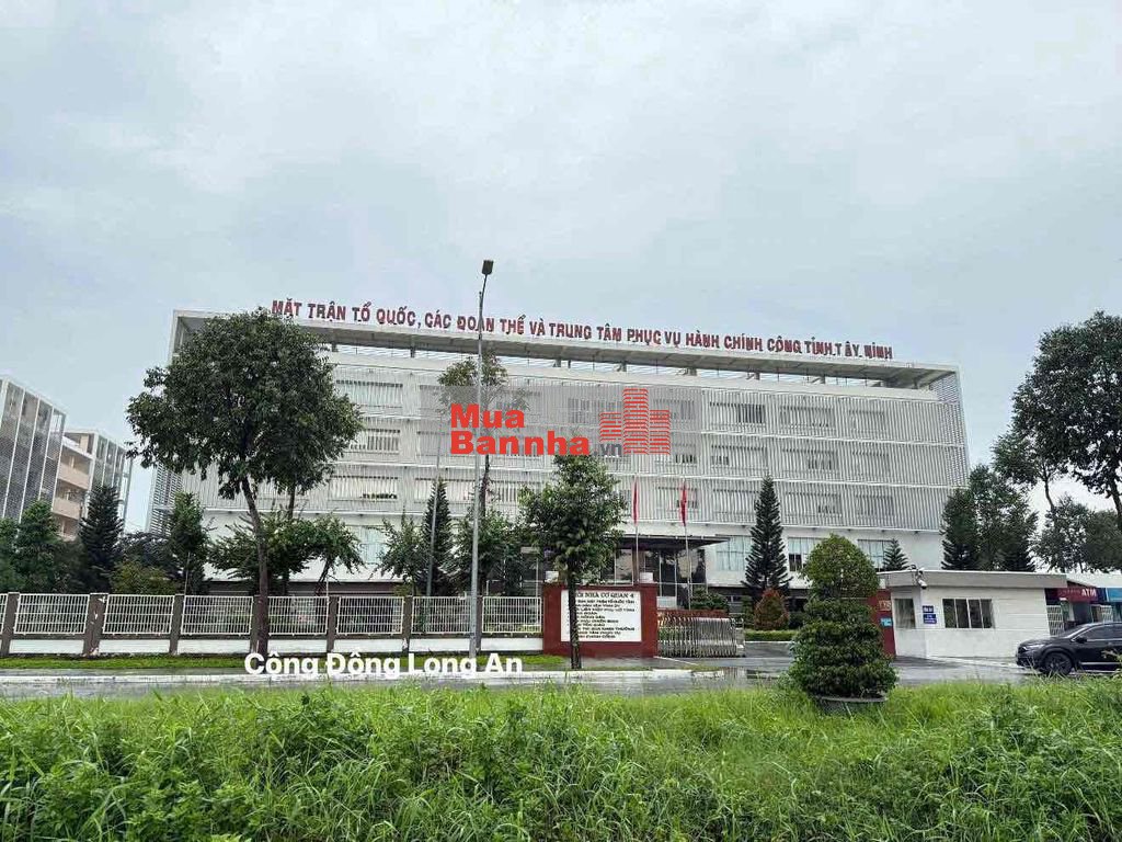 Nhà phố sổ đỏ công chứng trong ngày, đối diện TTHC Tỉnh Tây Ninh