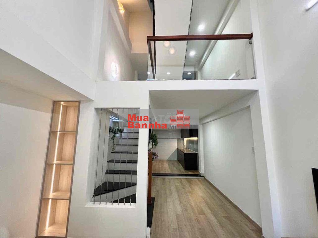 BÁN NHÀ KIỆT TIỂU LA CHƯA QUA ĐẦU TƯ KIỆT OTO ĐẬU NGÀY ĐÊM