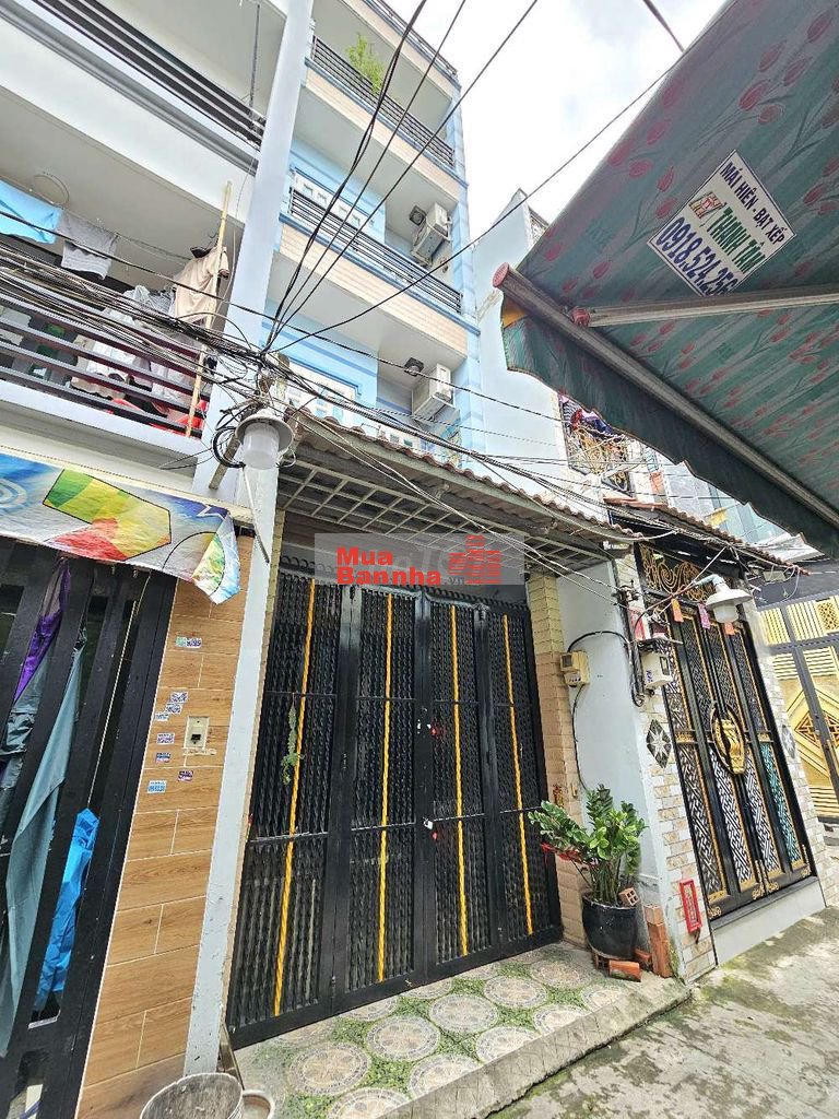 Nhà 4 Tầng đường Hậu Giang Quận 6.DT: 3mX18m Nở Hậu Tài Lộc.Chỉ 5.6 Tỷ