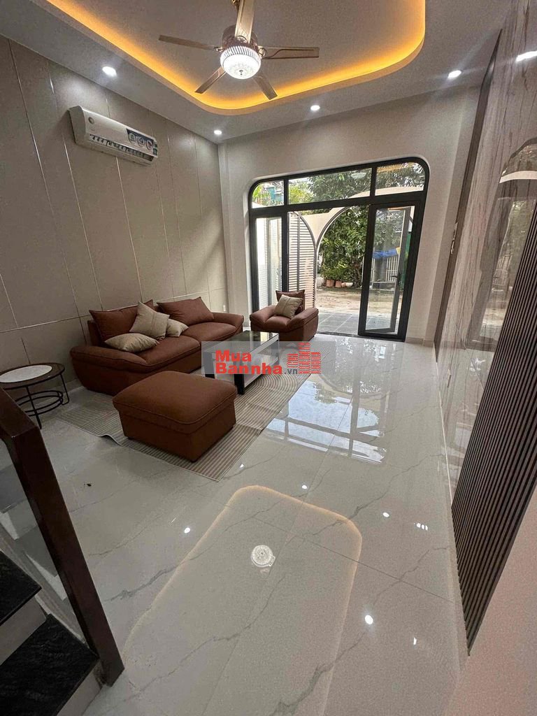 Nhà 3 tầng 3PN - Gần Vinhomes Quận 9 - 64m2 HXH8m thông- Long Thạnh My