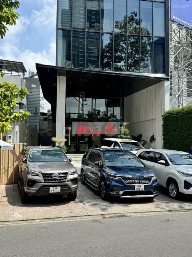 Bán toà nhà văn phòng Nguyễn Hữu Cảnh, hầm 9 tầng. Thu nhập gần 1.4 tỷ