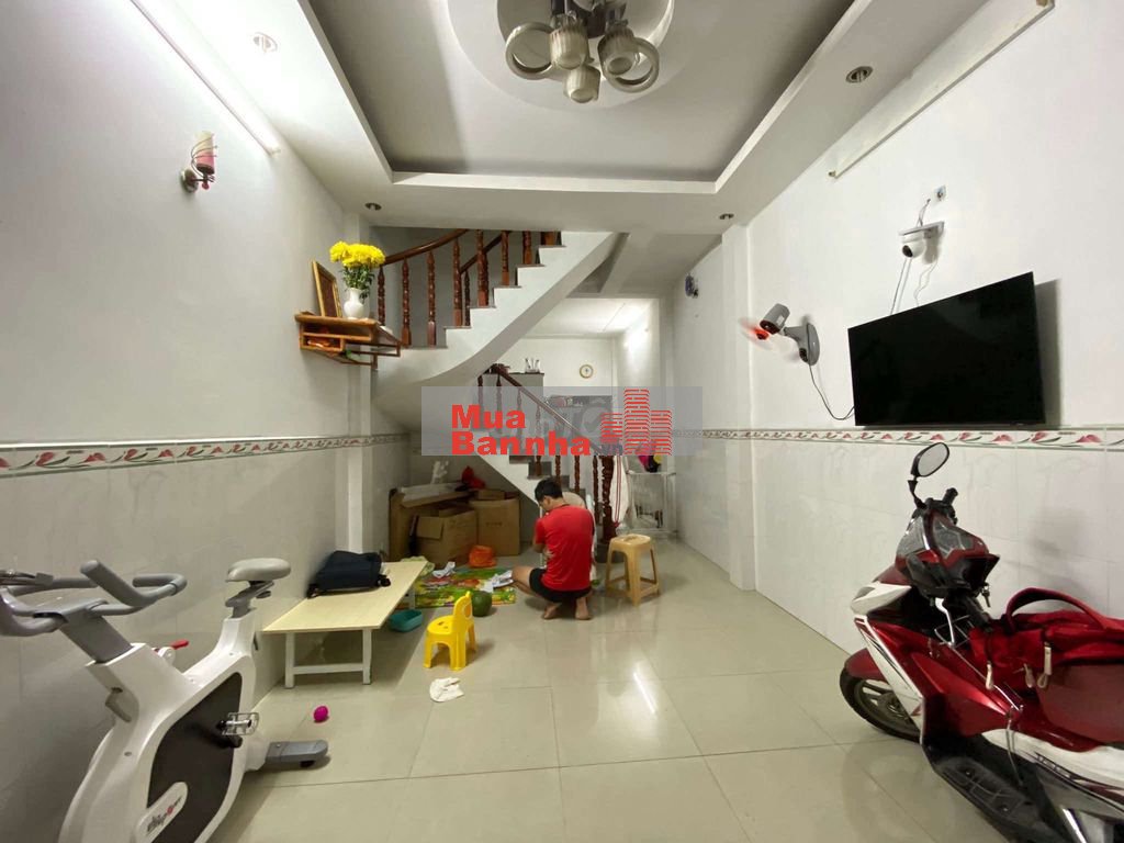 Bán nhà 3,5x12m 1/ Ngắn ra chợ Giãn dân Hiệp thành 23