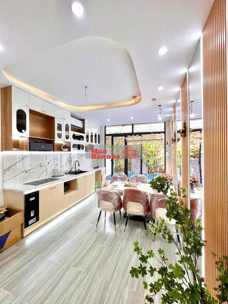 BÁN NHÀ ĐẸP 3 TẦNG – CÓ HỒ BƠI RIÊNG, PHẠM VĂN NGHỊ  Nhà 2 ban công