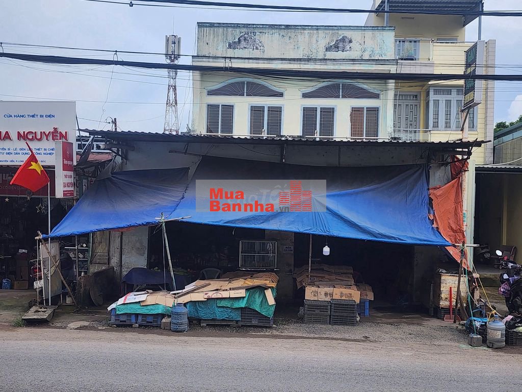 Chủ kẹt bán gấp nhà mặt tiền Nguyễn Xiển, cách Vinhome chỉ 2km