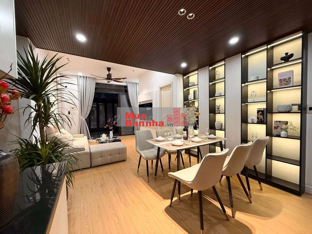 👑 Căn Nhà Xinh xỉu, đất vuông rộng, gần chợ Đống Đa, 4 phòng ngủ.