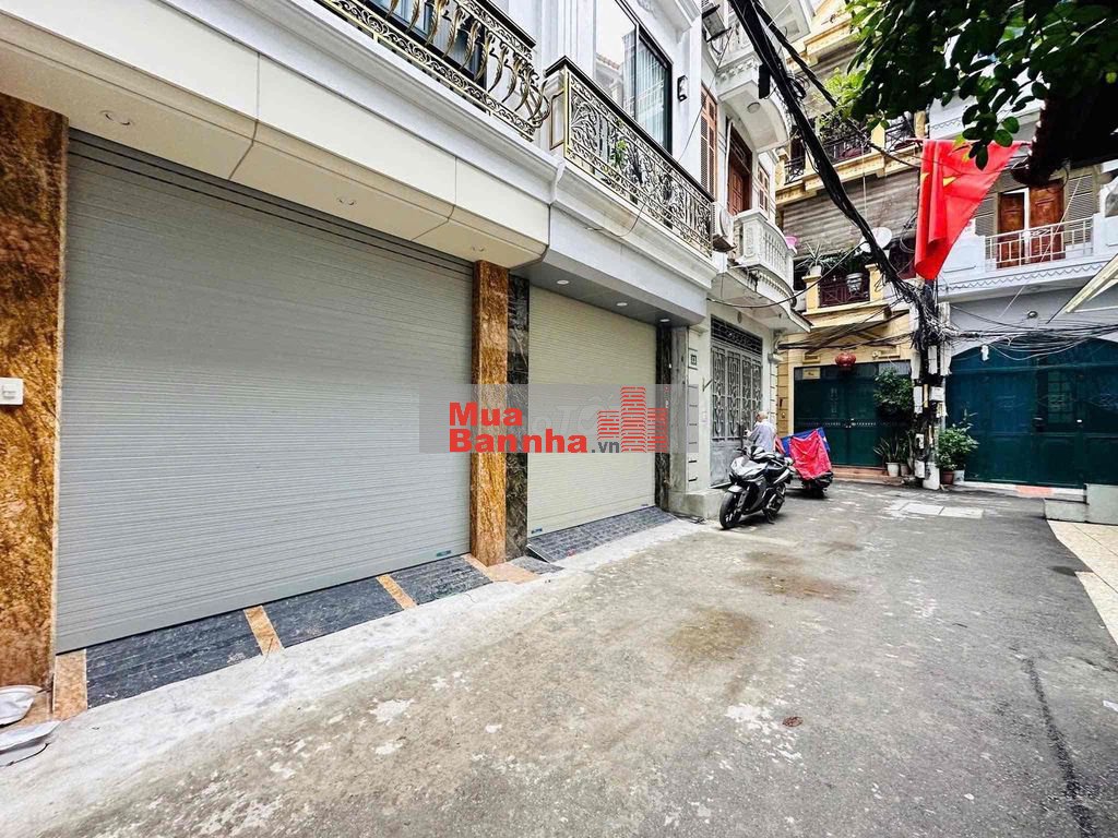 👉18.5 tỷ - Cầu Giấy - Lạc Long Quân 💥💥💥  🍀Mô tả:  Dt 51m x 6 tầng Mt 3