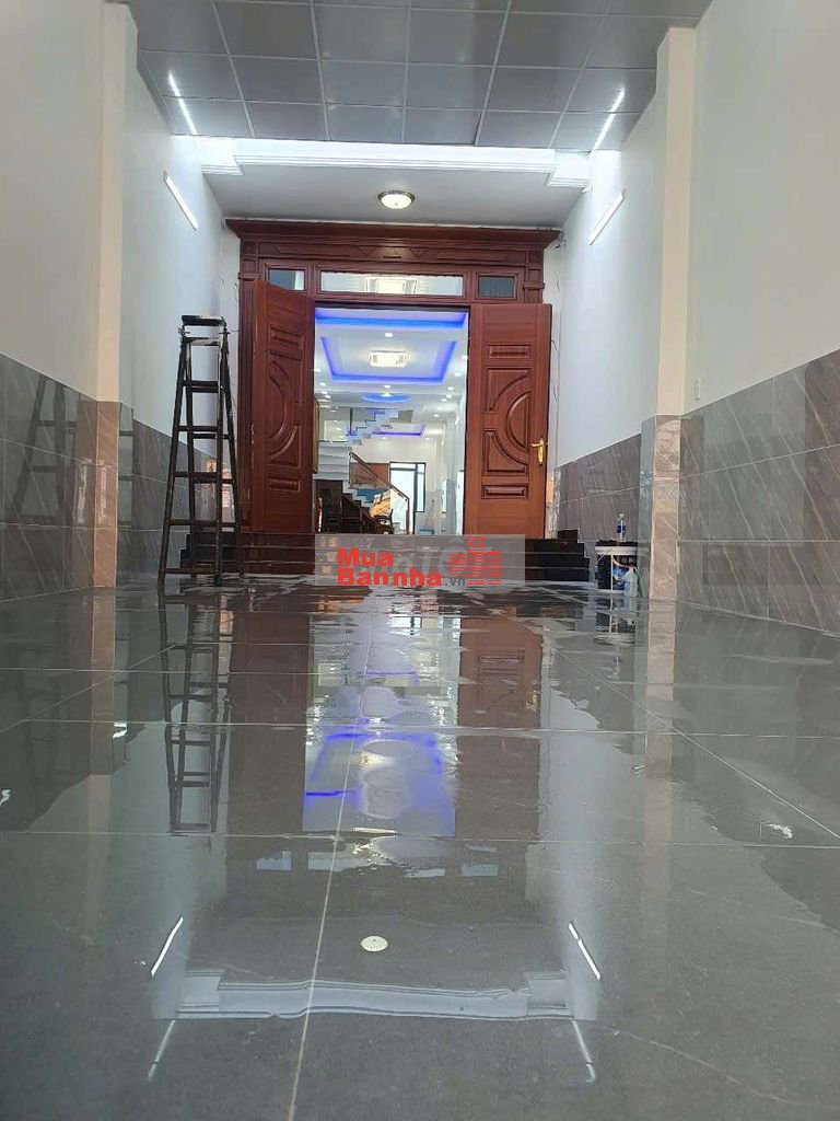 Nhà MT đường Trần Văn Mười . Dân cư đông . Tiện kinh danh buôn bán