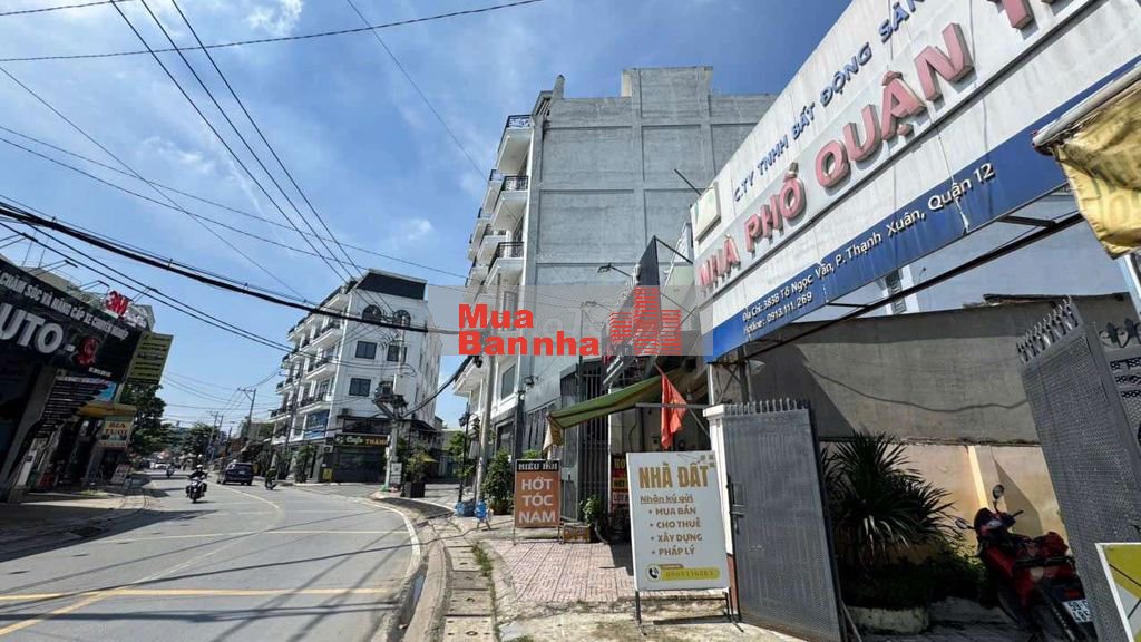 NHÀ MT VITRI ĐẸP KHU VỰC DÂN CƯ ĐÔNG ĐÚC FUNL THỔ CƯ 100% KO QUI HOẠCH